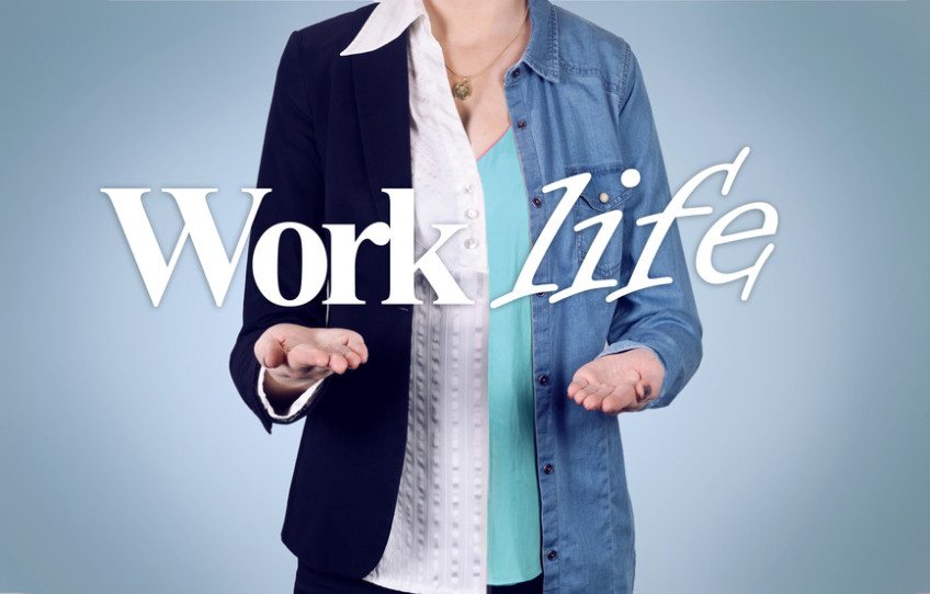 Die Work-Life-Balance können Sie als Führungskraft bewusst fördern. (Bild: blickkick - Fotolia.com)