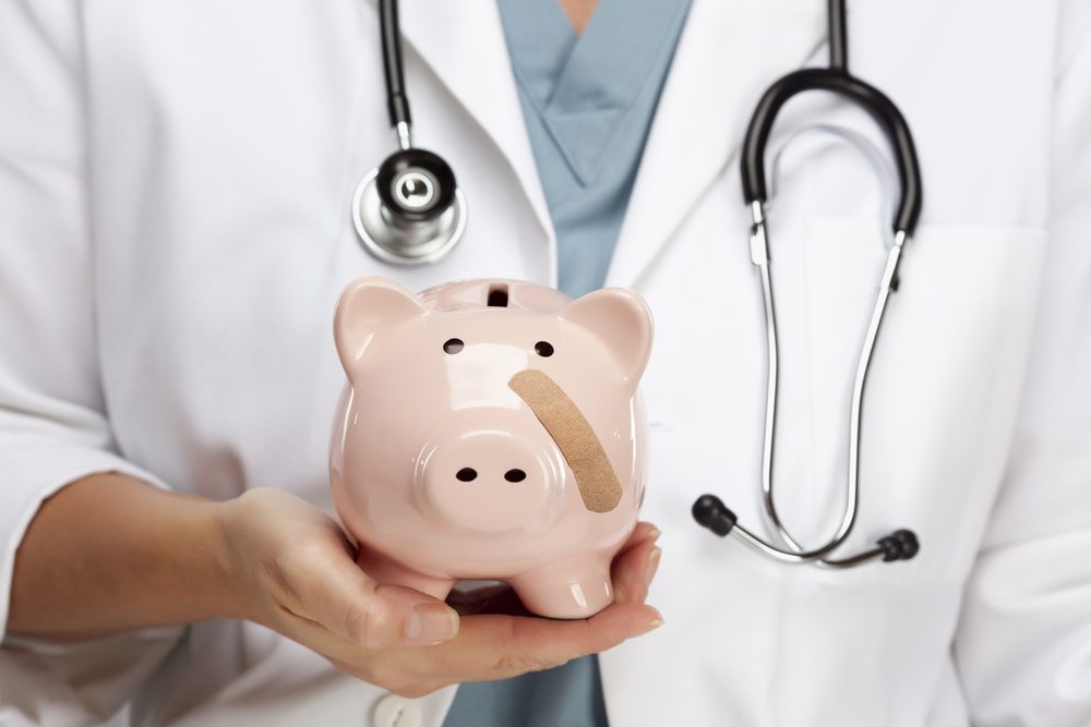 Anreize für individuelles Sparen an den Gesundheitskosten. (Bild: Andy Dean Photography / Shutterstock.com)