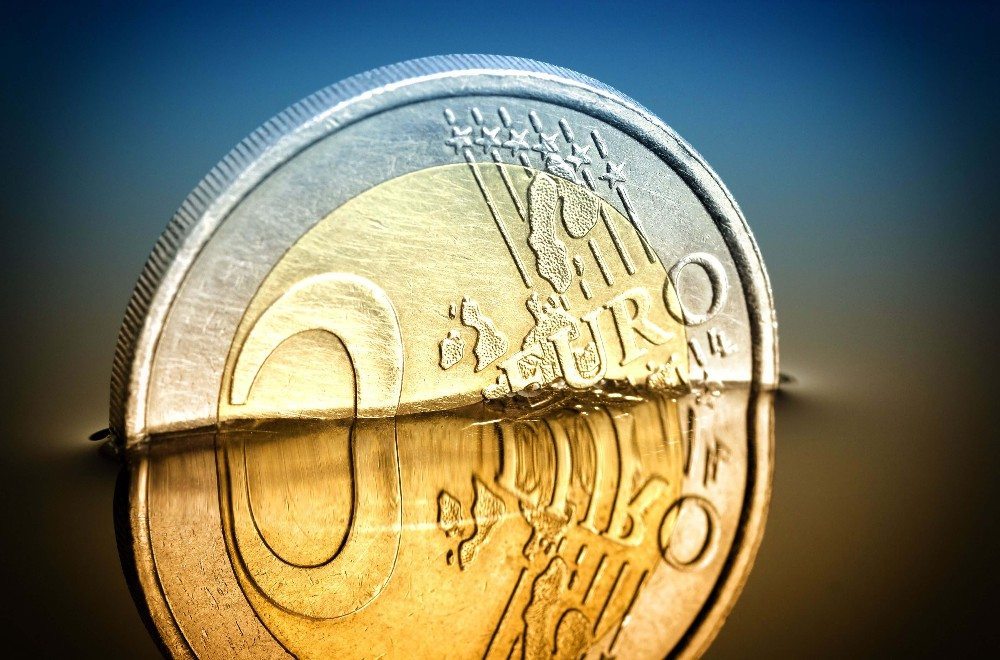 Der Wert des Euro dürfte durch einen „Grexit“ weiter fallen (Bild: © Jamrooferpix - fotolia.com)