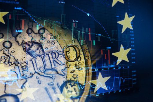 2014 konnte der Euroraum erstmals seit der Finanzkrise wieder ein höheres Wachstum als Nordamerika verbuchen. (Bild: © Carlos Amarillo - shutterstock.com)