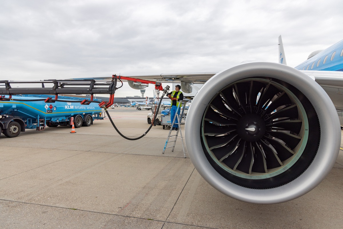 KLM führt einen Demonstrationsflug mit in Deutschland hergestelltem synthetischem Kerosin durch und unterstreicht damit die Dynamik bei der zunehmenden Nutzung alternativer Flugkraftstoffe